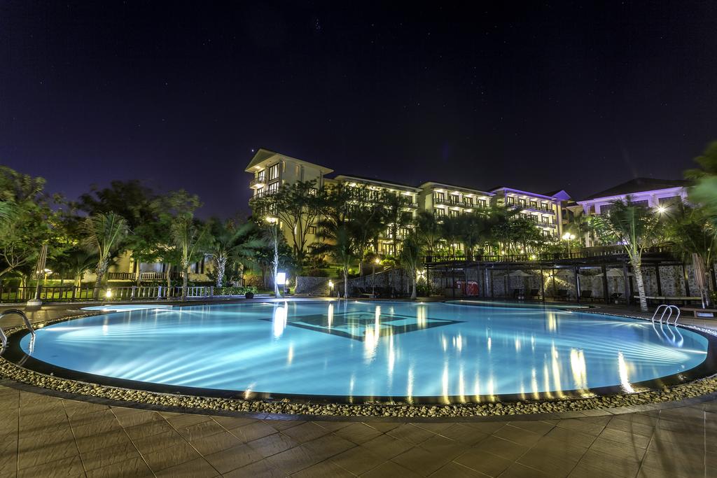 Фантхьет Lotus Mui Ne Beach Resort & Spa