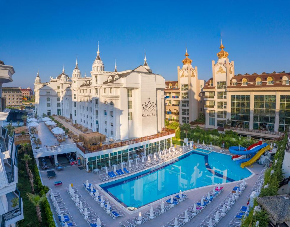 Hotel reviews, Side Royal Palace