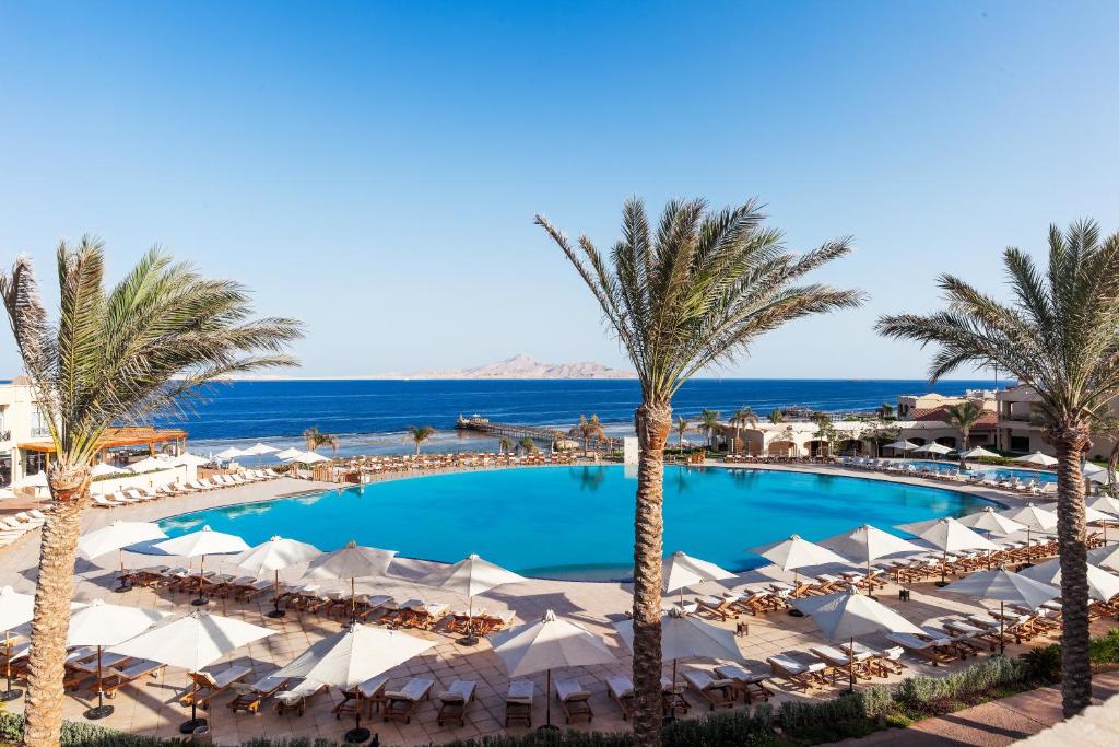 Відпочинок в готелі Cleopatra Luxury Resort Sharm El Sheikh Шарм-ель-Шейх Єгипет