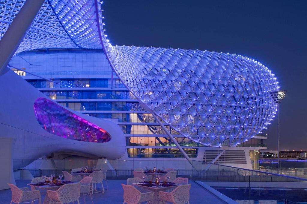 W Abu Dhabi - Yas Island (ex. Yas Hotel), ОАЭ, Абу-Даби