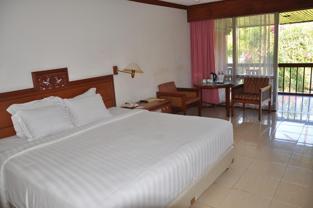 Відпочинок в готелі Inna Grand Bali Beach Санур