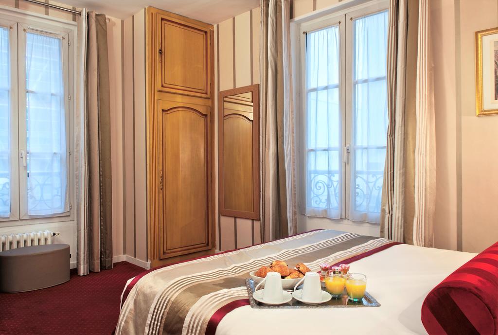 Горящие туры в отель Romance Malesherbes Hotel Париж Франция