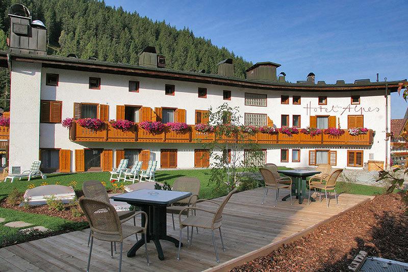 Горящие туры в отель Des Alpes Hotel (Selva Gardena)