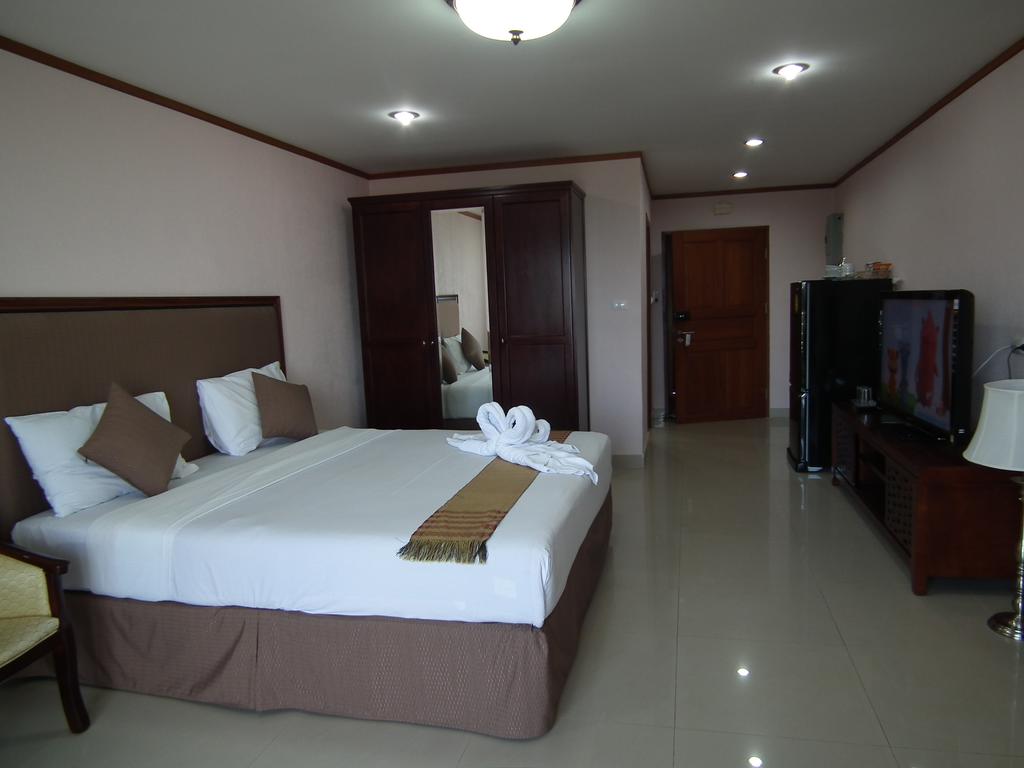 Abricole Pattaya (ex. Pattaya Hill Resort), Таїланд, Пляж Паттайї