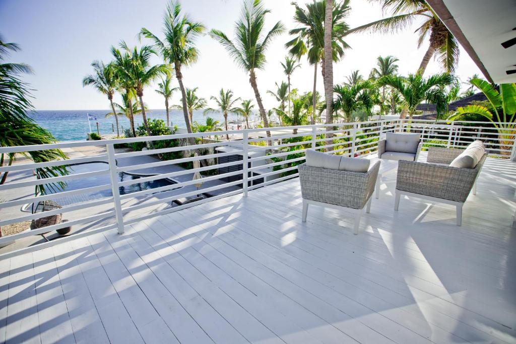 Отель, Tracadero Beach Resort (ex. Dominicus Marina Resort)