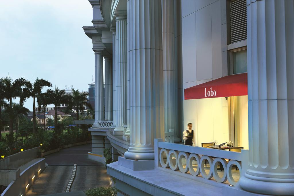 Джакарта The Ritz Carlton Jakarta, Mega Kuningan цены