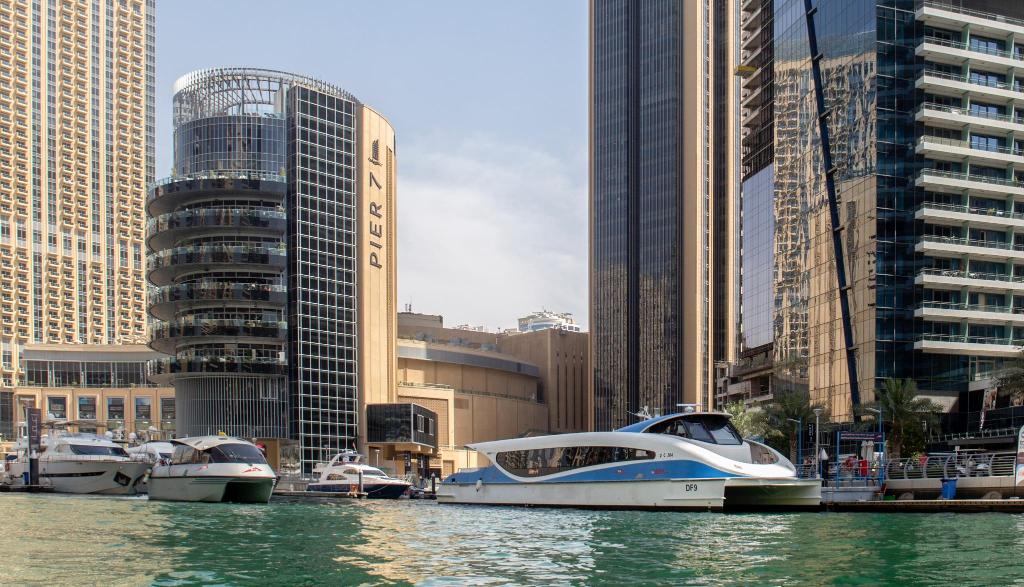 Dream Inn Dubai Apartments - Marina Quays, Дубай (город), ОАЭ, фотографии туров