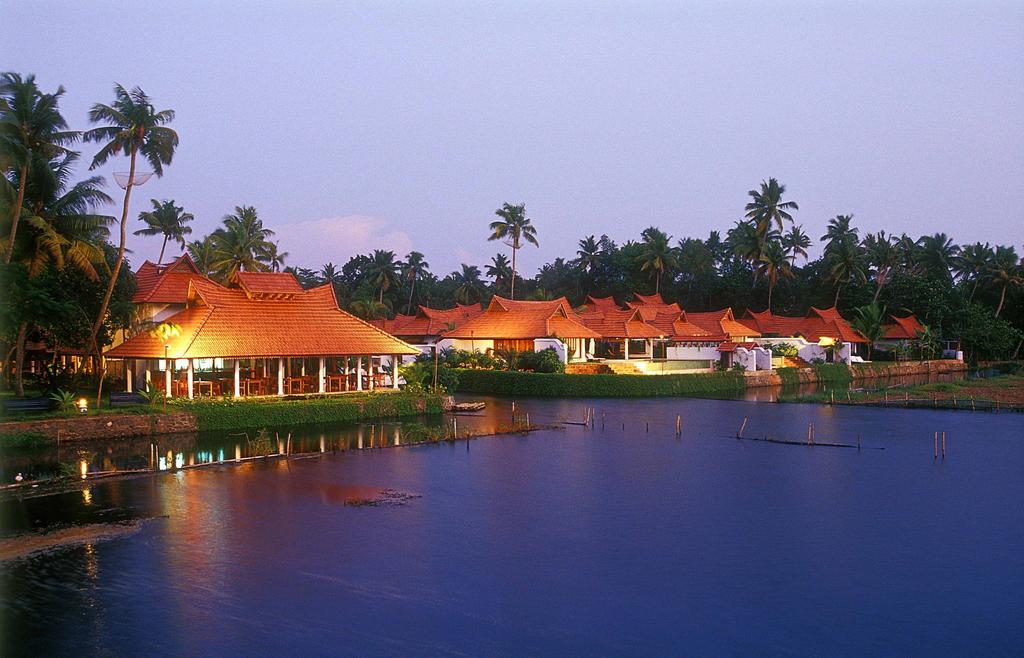 Kumarakom Lake Resort, Indie, Kumarakom, wakacje, zdjęcia i recenzje