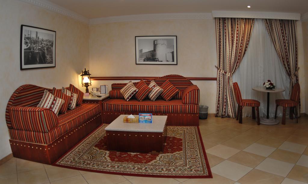 Отель, Al Liwan Suites Doha