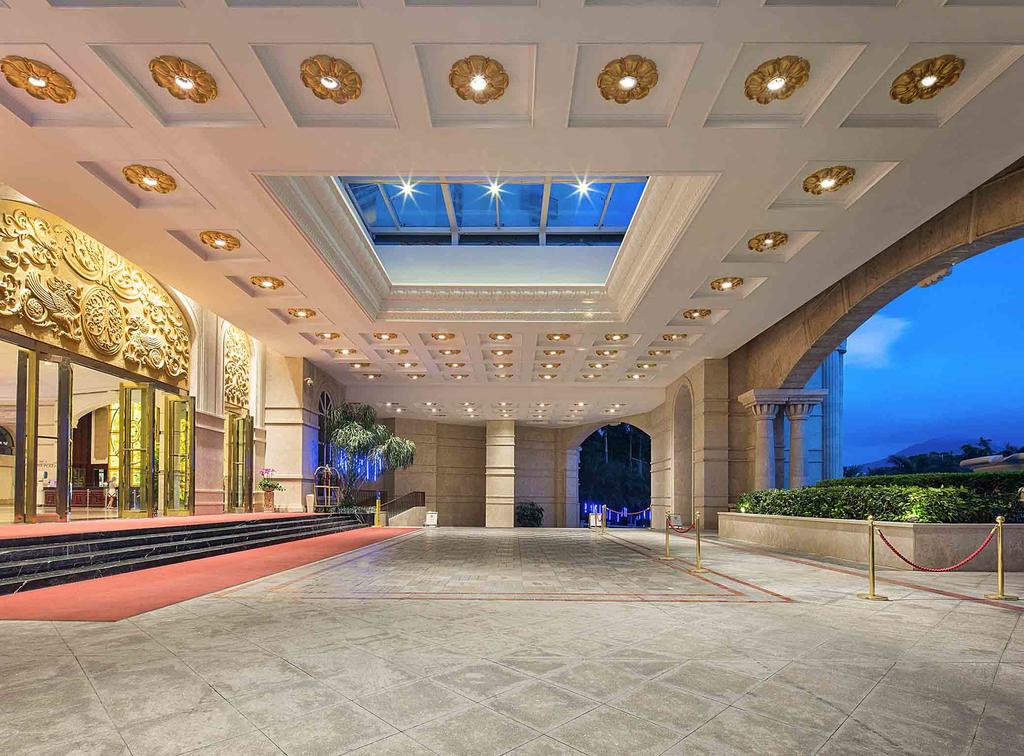 Отель, Китай, Санья, Crowne Plaza Resort Sanya Bay (ex. Grand Fortune Bay Hotel Sanya)