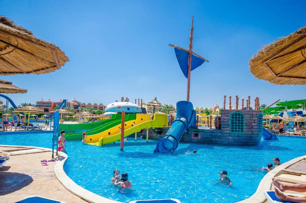 Tours to the hotel Titanic Beach Resort Hurghada