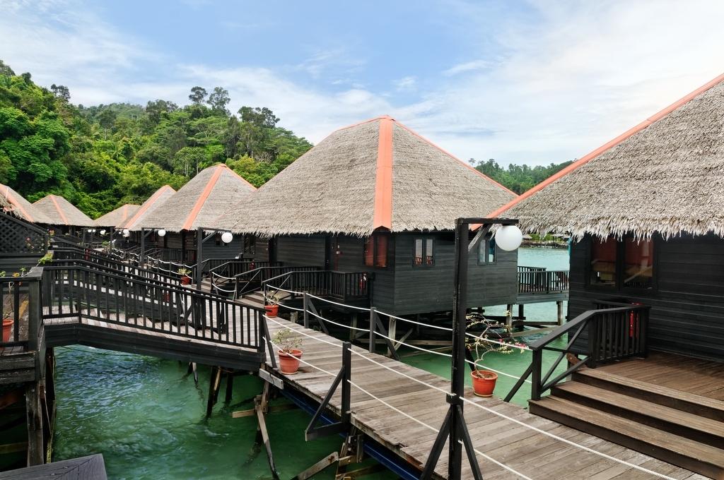 Отдых в отеле Gayana Marine Eco Resort
