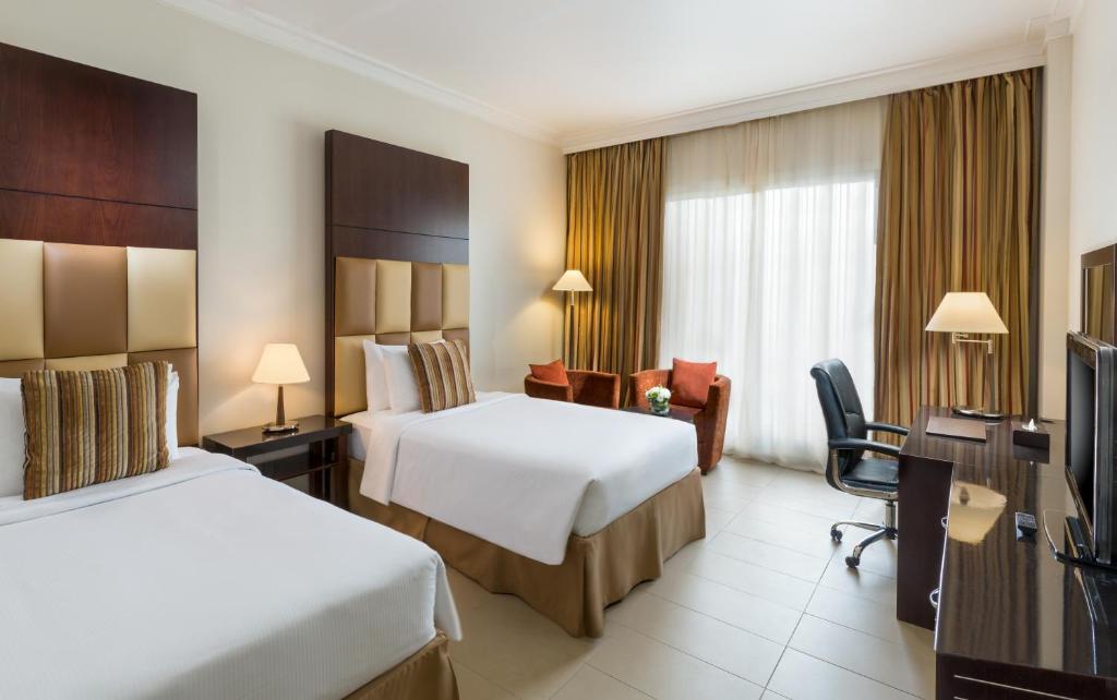 Горящие туры в отель Millennium Central Mafraq Hotel Абу-Даби ОАЭ