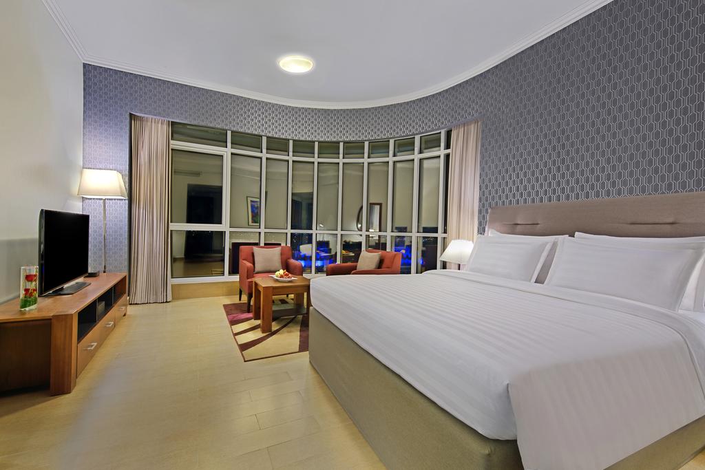 The Curve Hotel Doha ціна