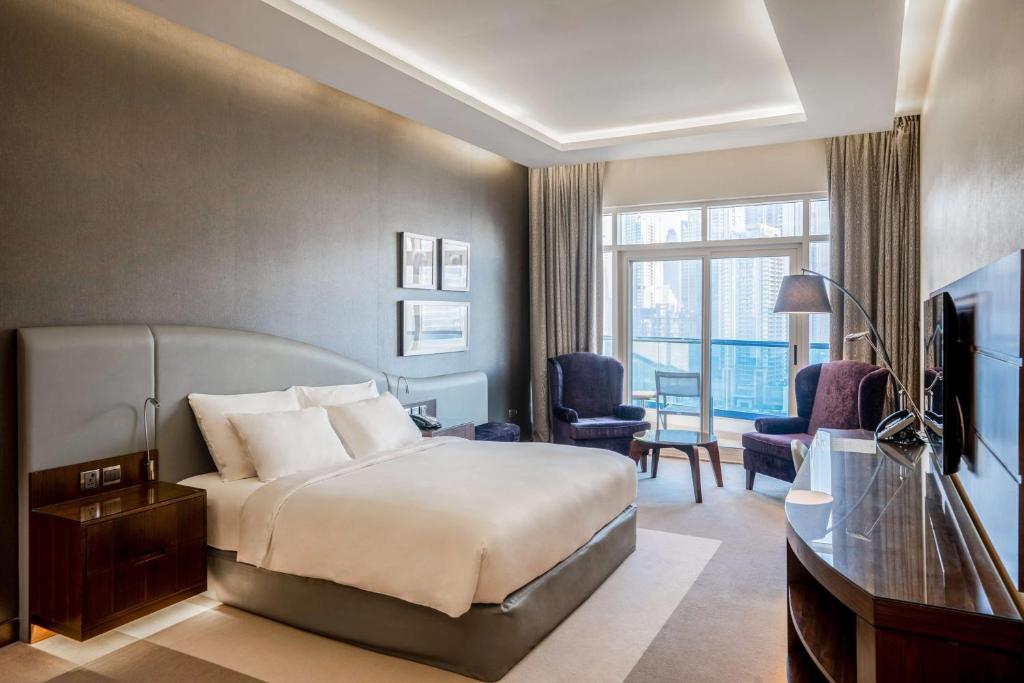 Radisson Blu Hotel Dubai Waterfront, фото