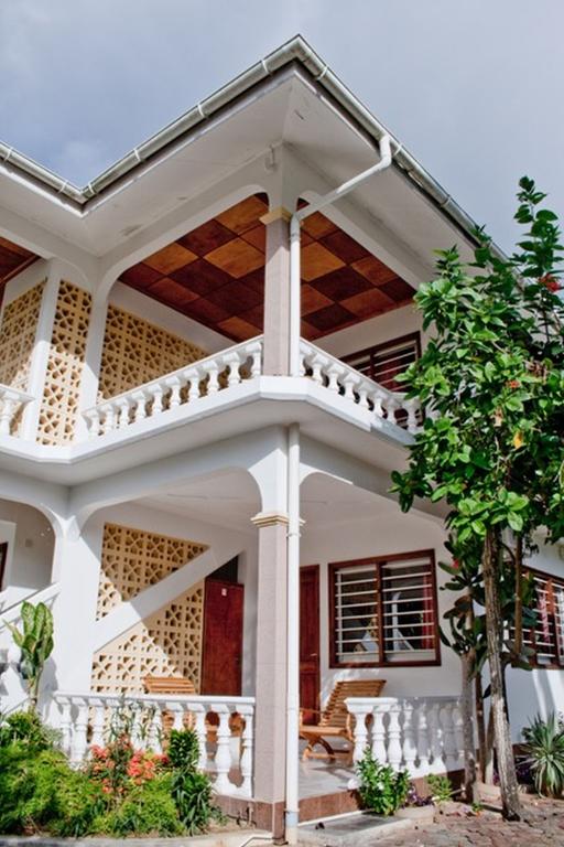 Отдых в отеле Villa De Roses Маэ (остров) Сейшелы