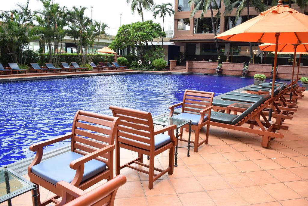 Отдых в отеле Ramada Plaza Bangkok Menam Riverside Бангкок