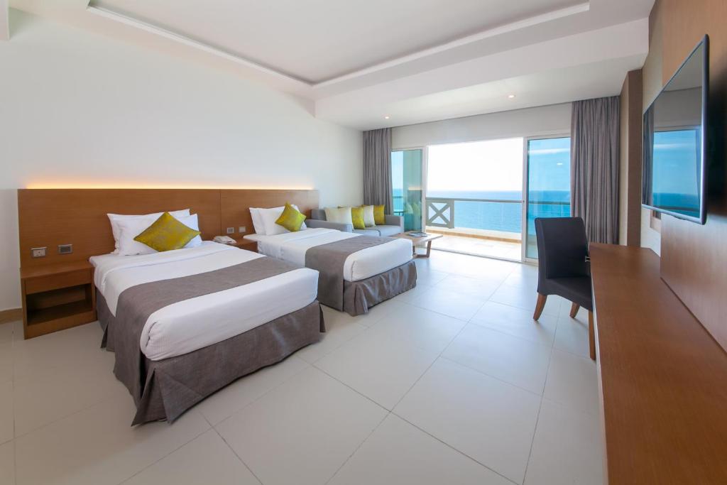 Аджман Ramada Beach Hotel Ajman цены