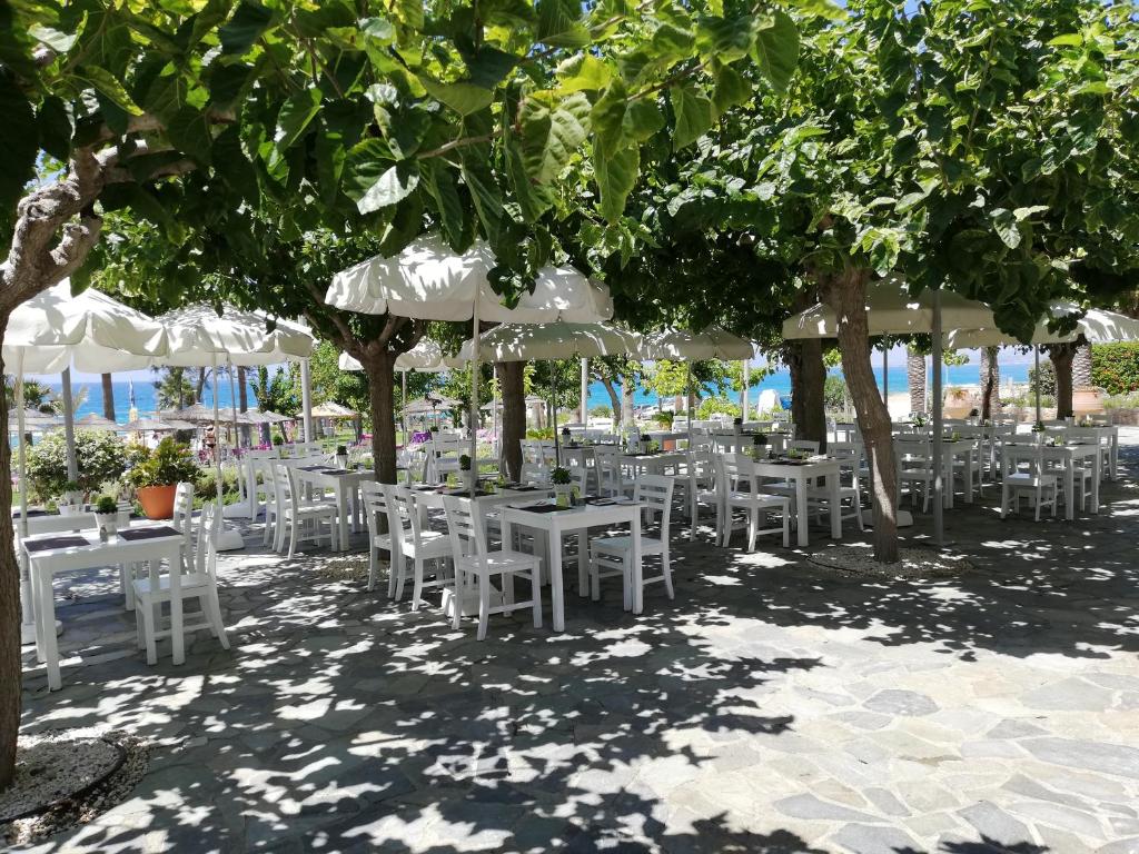 Гарячі тури в готель St George Hotel Spa & Beach Resort (ex. St.George Hotel Spa & Golf Beach Resort) Пафос Кіпр