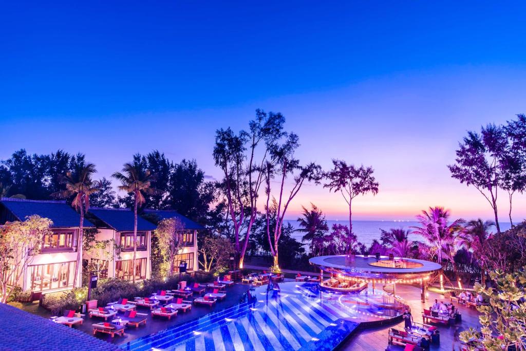 Пхангнга, Baba Beach Club Phuket, 5