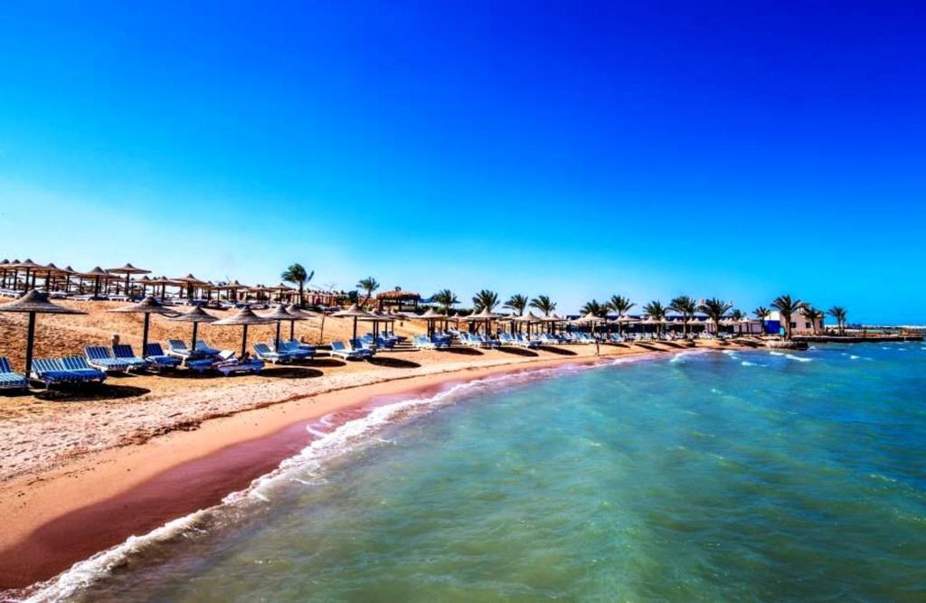 Тури в готель El Karma Aqua Beach Resort (ex. Nubia Aqua Beach Resort) Хургада Єгипет
