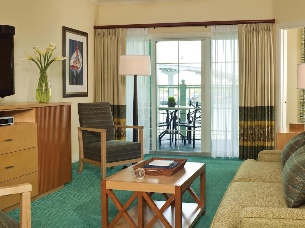 Горящие туры в отель Harborside Resort At Atlantis Нассау Багамы