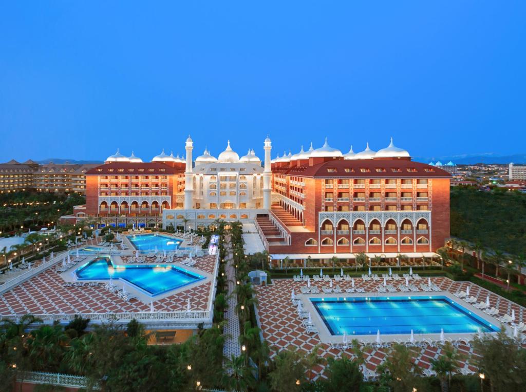 Туры в отель Royal Taj Mahal Сиде