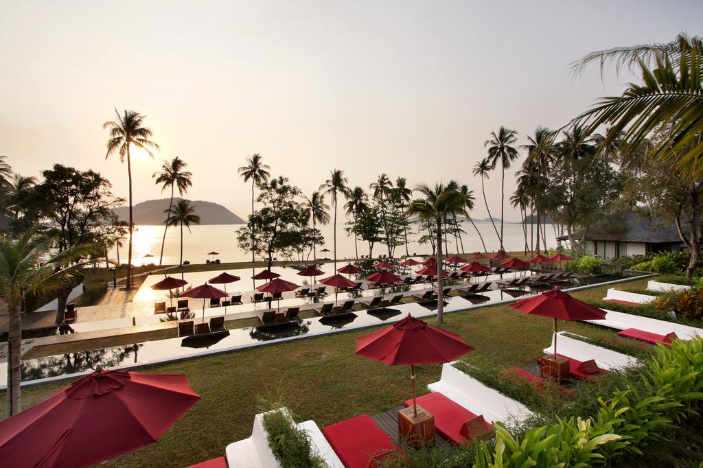 The Vijitt Resort Phuket, фото