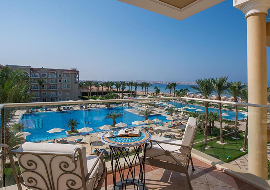 Отдых в отеле Premier Le Rive Hotel & Spa Resort Сахль-Хашиш Египет