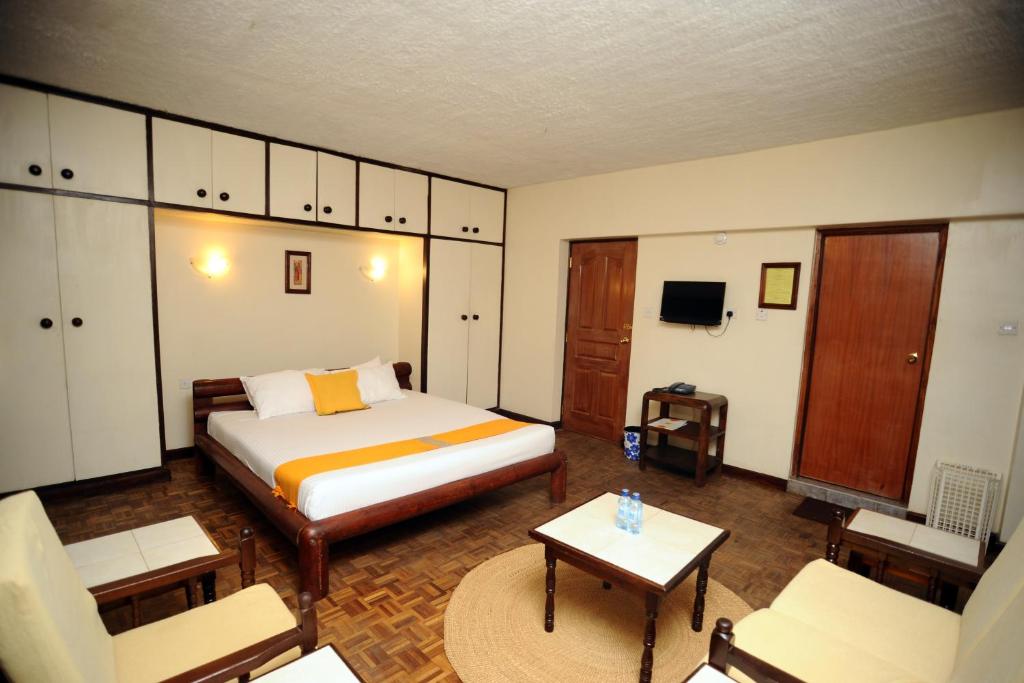 Kenya Comfort Hotel Suites Кения цены