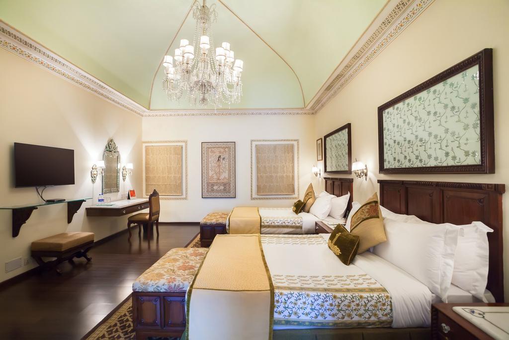 Tours to the hotel Jai Mahal Palace