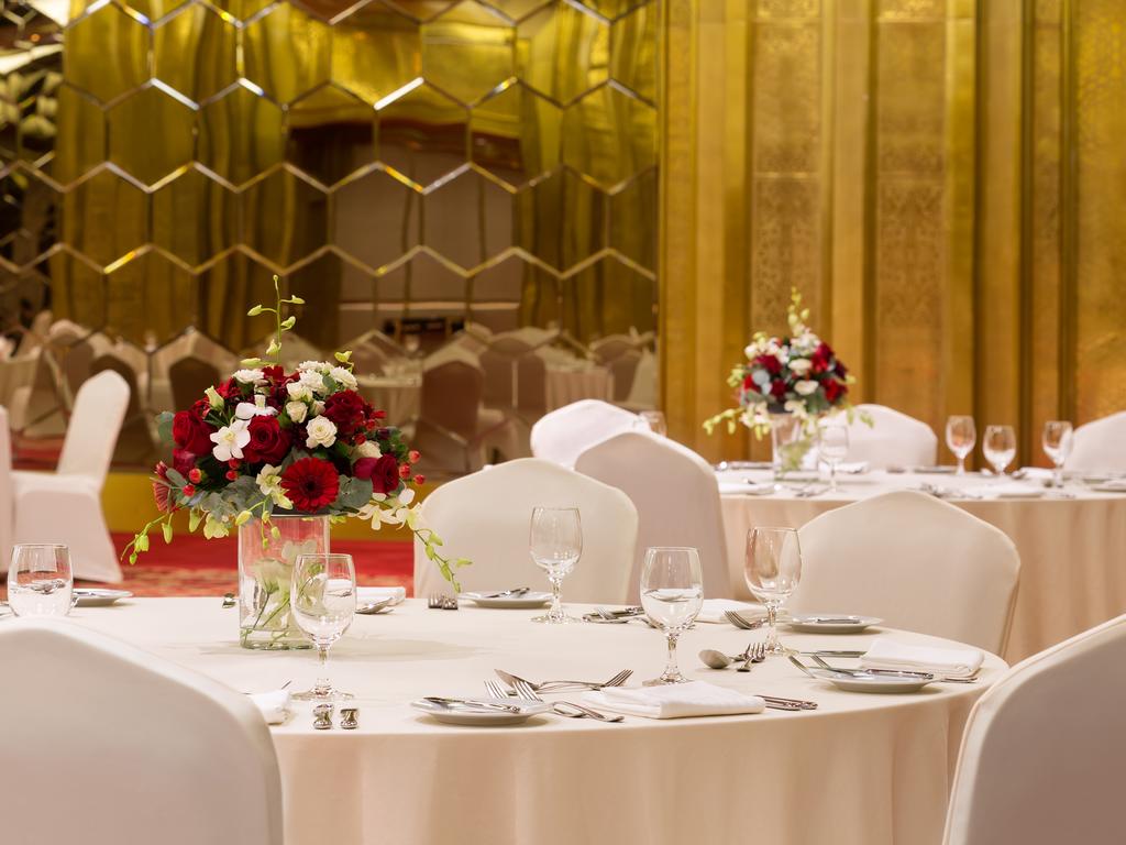 Фото отеля Sheraton Grand Doha Resort & Convention Hotel