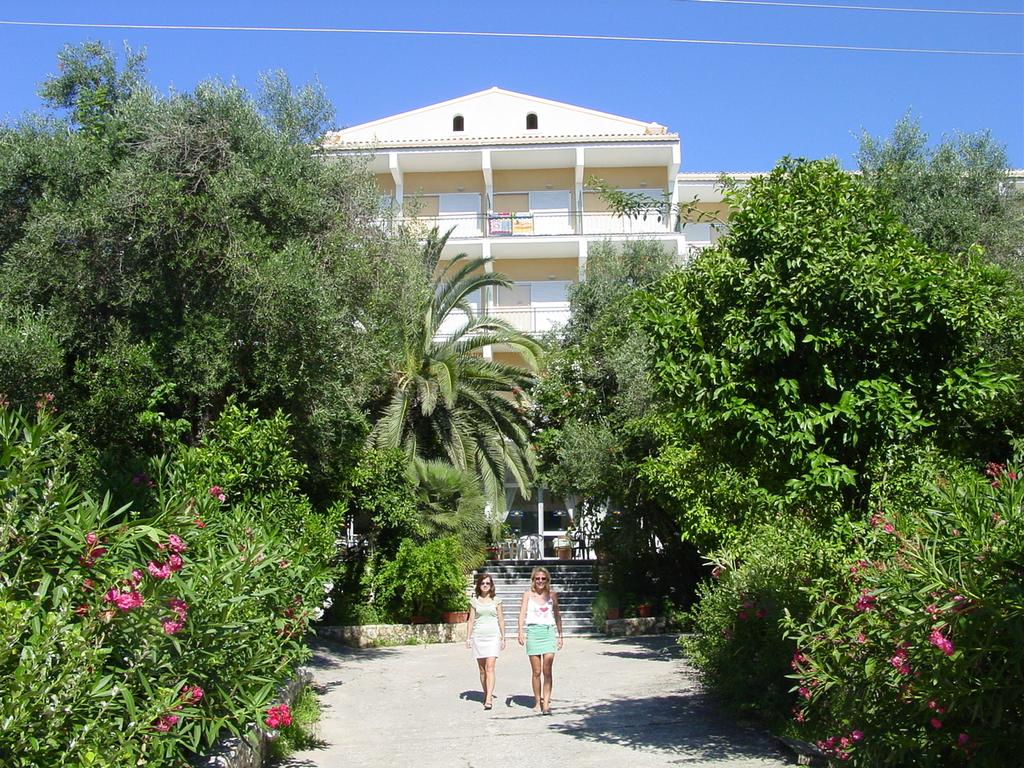 Ipsos Beach, Корфу (острів), Греція, фотографії турів
