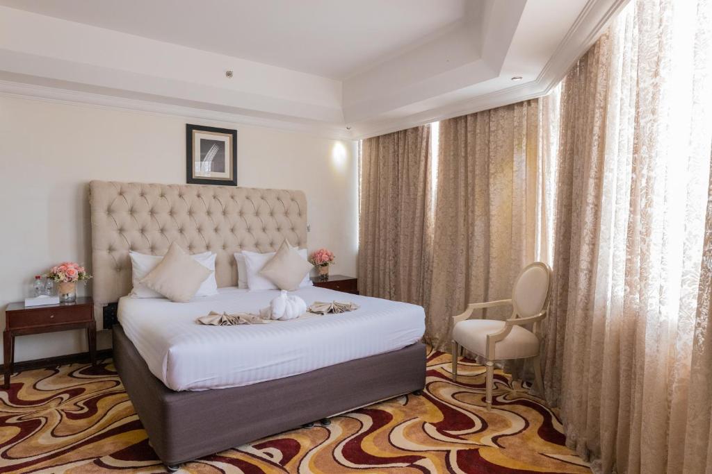 Фото отеля Ewan Ajman Suites Hotel