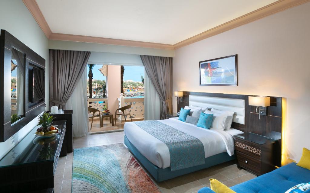 Відгуки про готелі Pickalbatros Palace Resort Hurghada