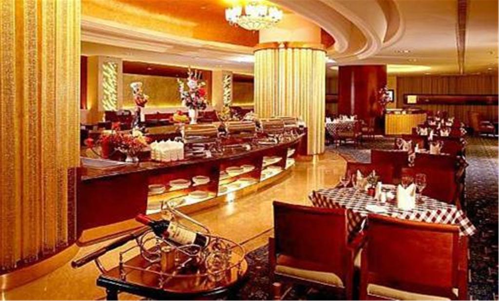 Горящие туры в отель Ambassador Hotel Шанхай