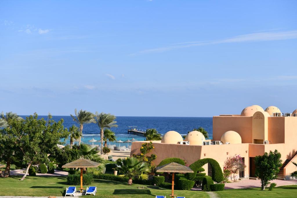 Отдых в отеле Wadi Lahmy Azur Resort Марса Алам