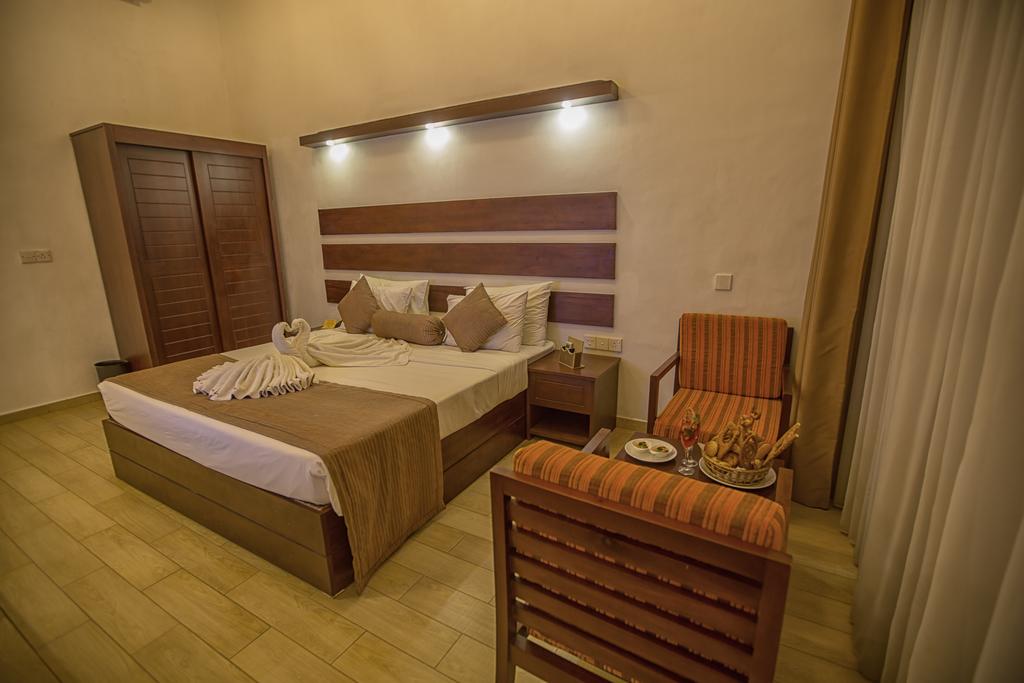 Туры в отель Avenra Beach Хиккадува Шри-Ланка