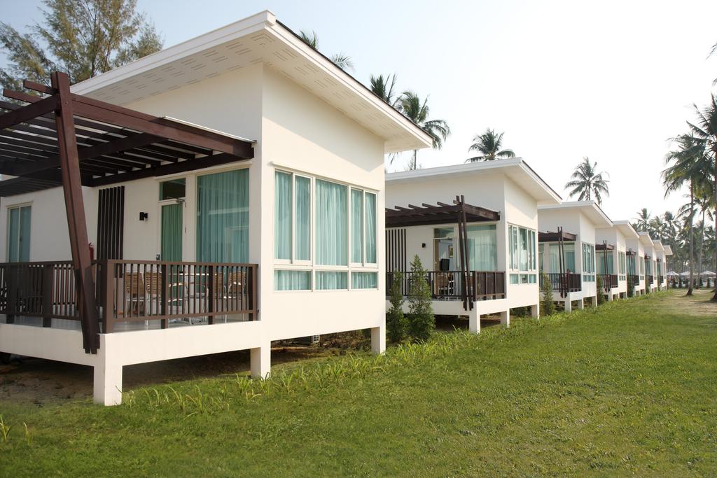 Kantary Beach Hotel Villas & Suites, Као Лак, Таиланд, фотографии туров