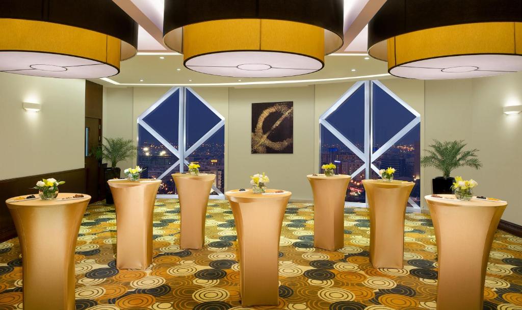 Oferty hotelowe last minute City Seasons Towers Hotel Bur Dubai Dubaj (miasto)