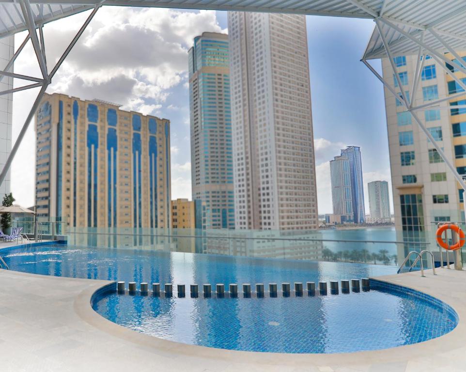 Отдых в отеле Pullman Hotel Sharjah Шарджа ОАЭ