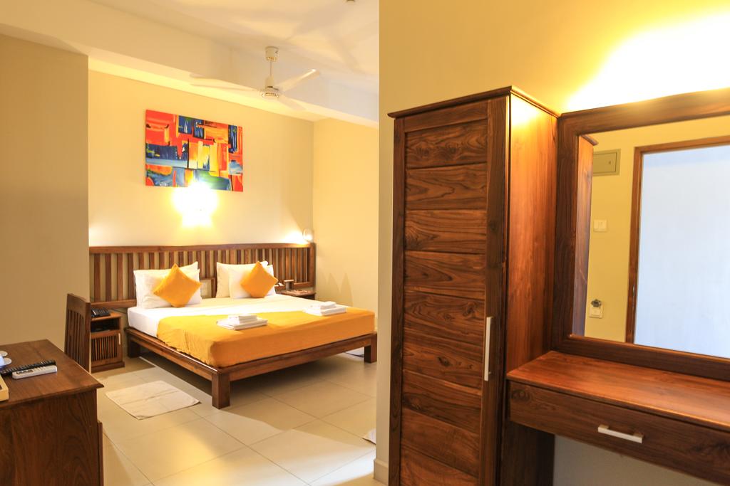 Port View City Hotel, Шри-Ланка, Коломбо, туры, фото и отзывы