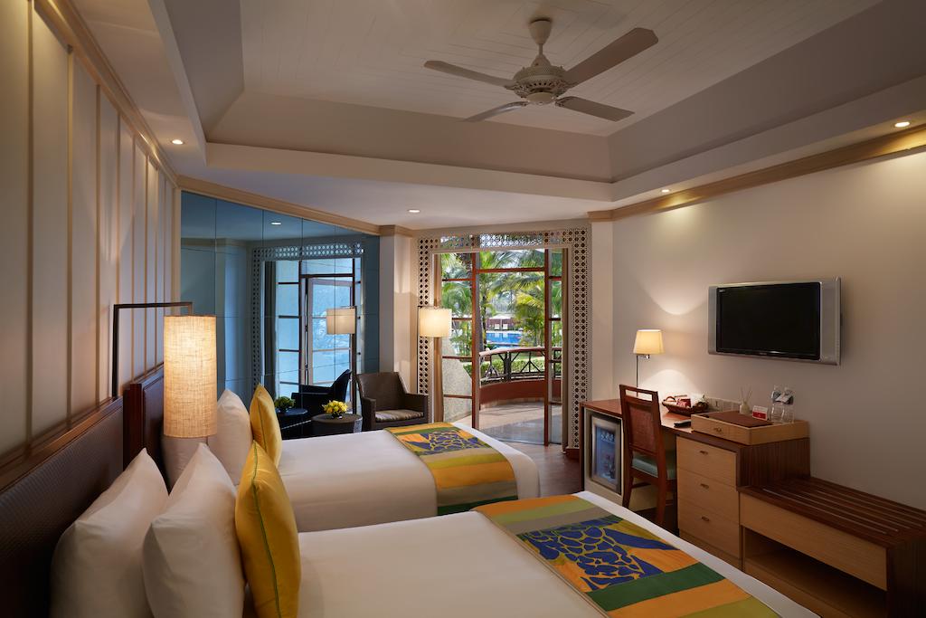 Горящие туры в отель Ramada Caravela Beach Resort