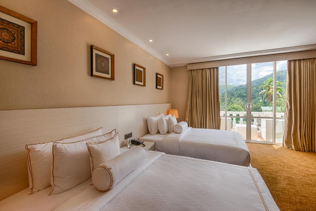 Горящие туры в отель The Golden Crown Hotel Канди Шри-Ланка