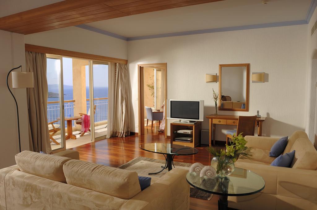 Отель, Пафос, Кипр, Coral Thalassa Hotel