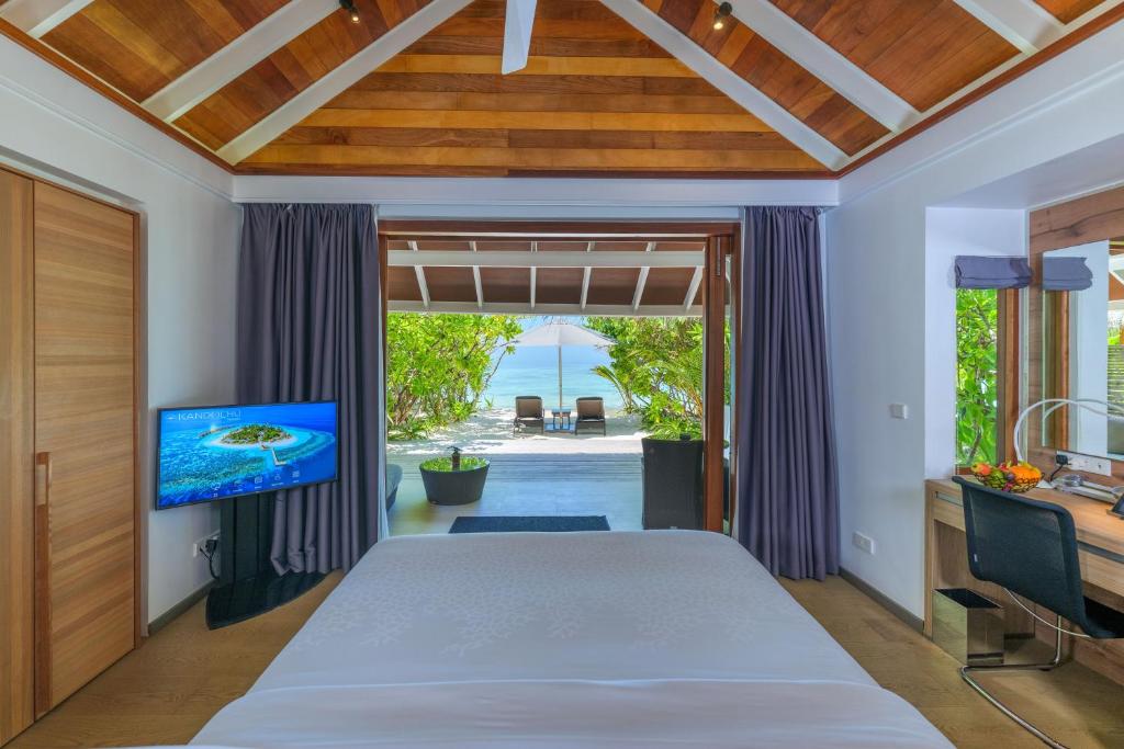 Отзывы про отдых в отеле, Kandolhu Island Resort