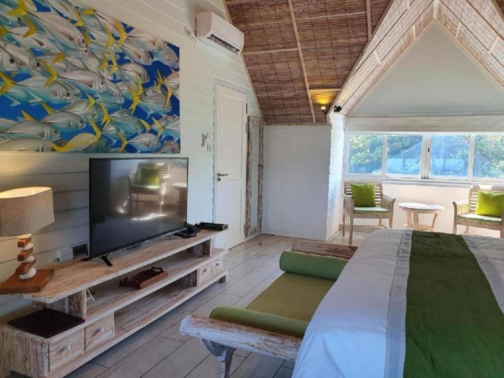 Tours to the hotel La Digue Self-Catering