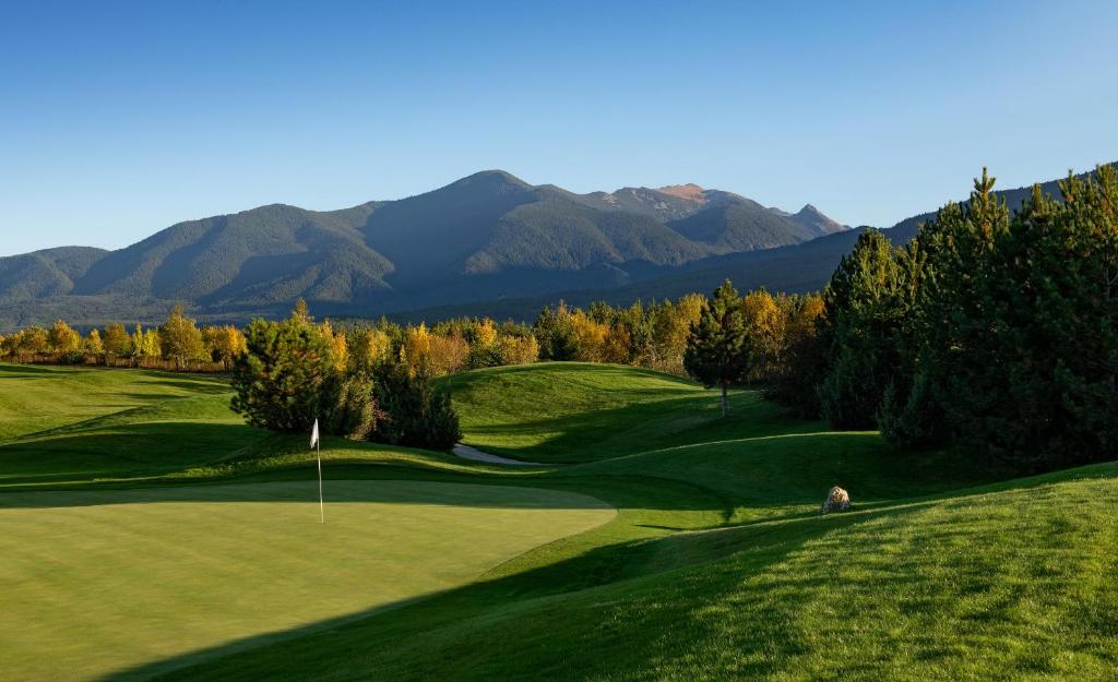Razlog Pirin Golf & Country Club prices