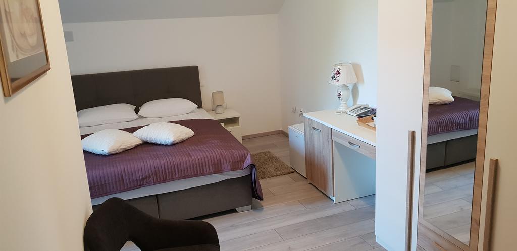 Ke To Zagreb Airport Rooms, Загреб