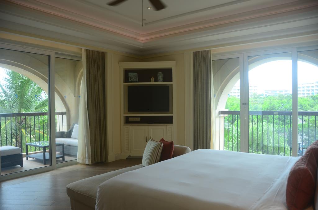 Горящие туры в отель The Royal Begonia A Luxury Collection Resort Хайтанвань